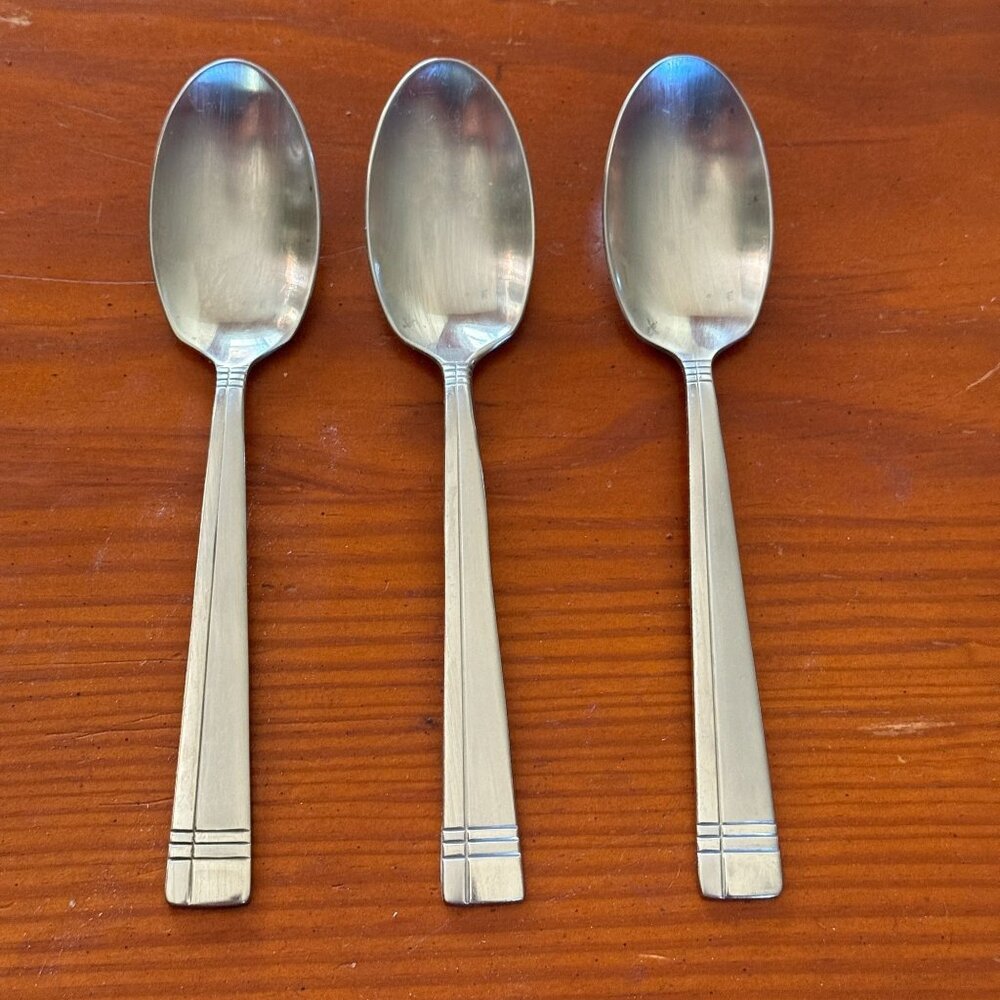 Vintage Oneida Amsterdam Stainless Steel Soup Spoons Set Of 3